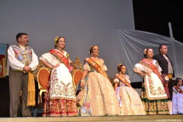 Presentación Falleras Mayores Dénia 2018 – Representantes de Murcia