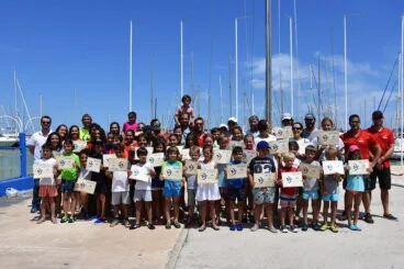 Amplia representación de alumnos de la Escuela de Verano del RCN Dénia