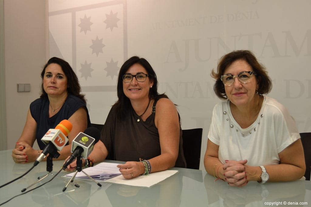 concejalas del pp hablan sobre la tasa turistica