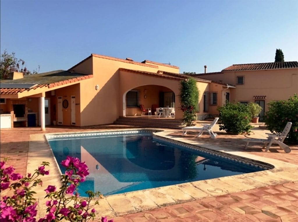 finca con piscina vacation villas