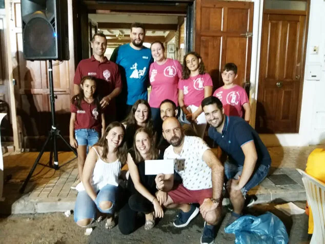 La Falla Baix La Mar celebró su concurso de <em>'Arròs a Banda'</em/ nocturno 3 ganadores del segund premio del arros a banda