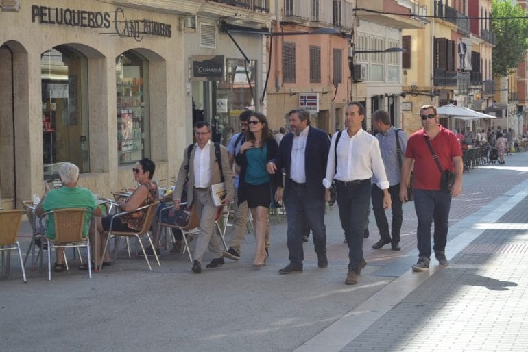 La comitiva de Compromís en Dénia