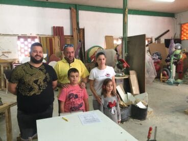 los cargos de la falla les roques renuevan con vicent gaya