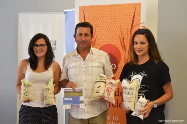 Los ediles del ayuntamiento de Pego