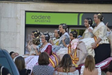 melani i carla a la batalla de flors
