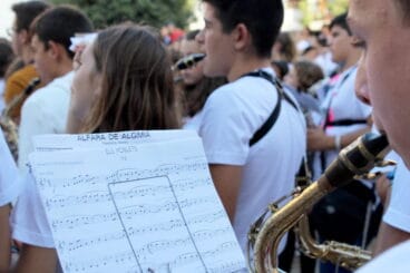Músicos juveniles en el encuentro de bandas