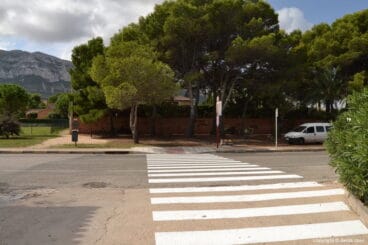Paso de peatones habilitado en la Marineta