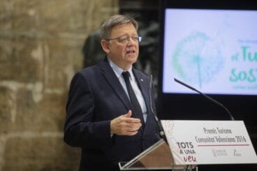 ximo puig durante la entrega de los premis turisme comunitat valenciana 1