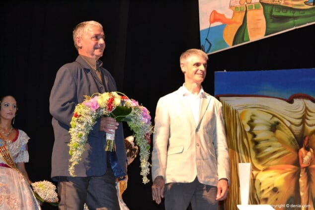 06 presentacion les roques 2018 portadores del ramo y la banda