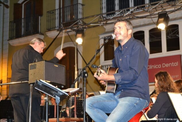 Andreu Valor y la Banda de Dénia culminan con música los actos del 9 d'Octubre 8 08 bandatorium denia 2017 andreu valor