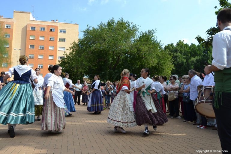 Dianium Dansa celebra el 9 d'Octubre - Danzas del pueblo