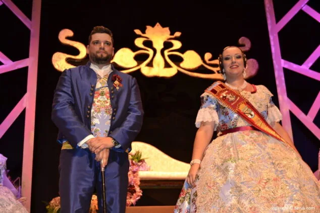 24 presentacion baix la mar 2018 manuel y maria en el escenario