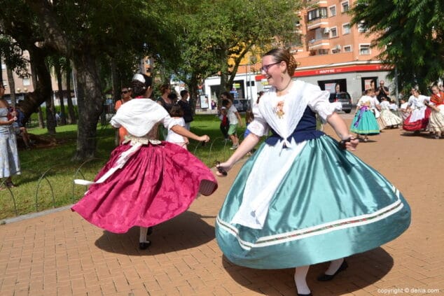 26 dianium dansa celebra el 9 doctubre dansa de denia