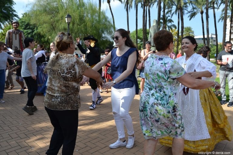 Dianium Dansa celebra el 9 d'Octubre - Dansà de Dénia