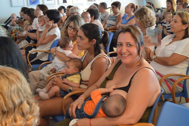asistentes a la jornada sobre lactancia materna