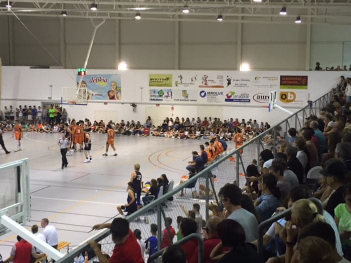 aspercto grada del pabellon joan fuster