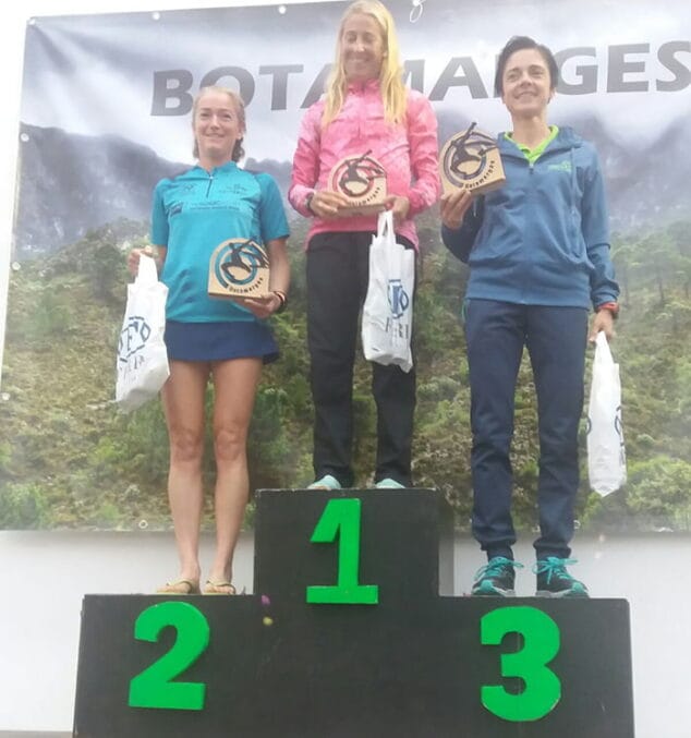 encarna cardona en el podio de la botamarges