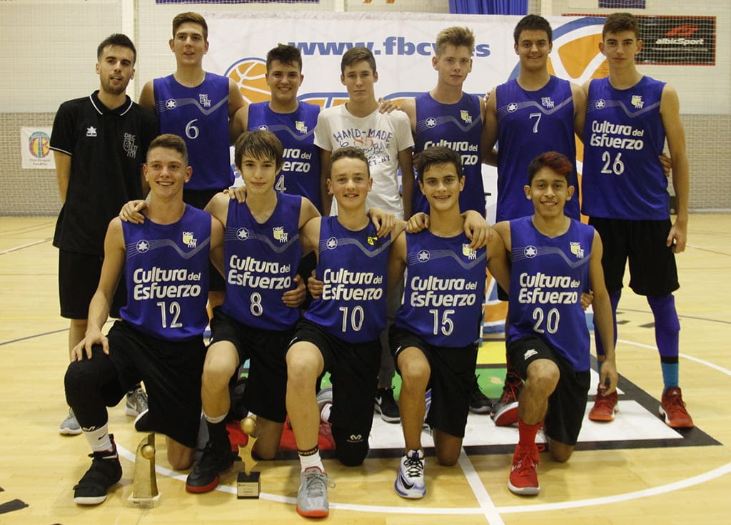 Los cadetes del Dénia Básquet conquistaron la 'Lliga Valenciana' al ganar al CD Onil (80-48) 1 equipo cadete del denia basquet