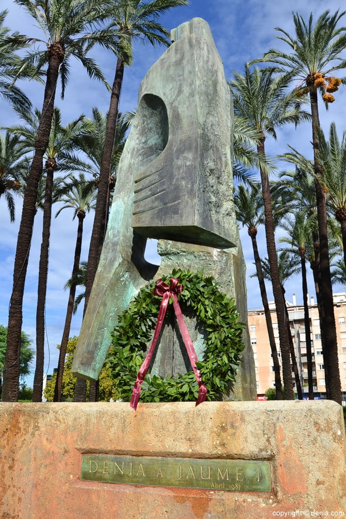 Estatua Jaume I Dénia