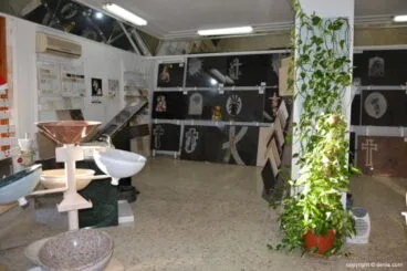 Exposición de lápidas de Marbrestone