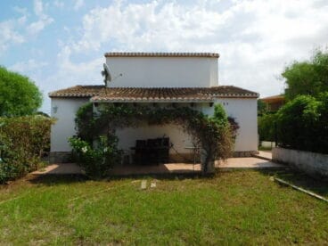 Jardín y terraza cubierta donpiso Dénia
