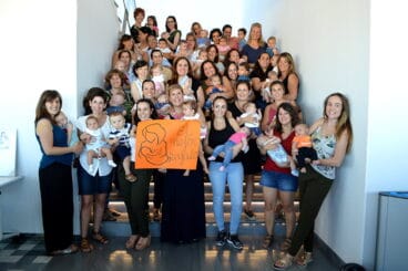 madres lactantes en la jornada organizada por el hospital de denia