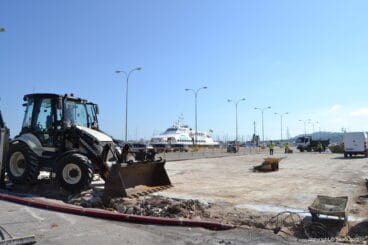 Maquinaria de los trabajos de derrumbe