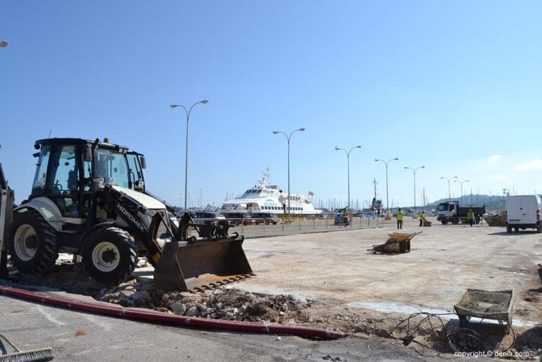 Maquinaria de los trabajos de derrumbe