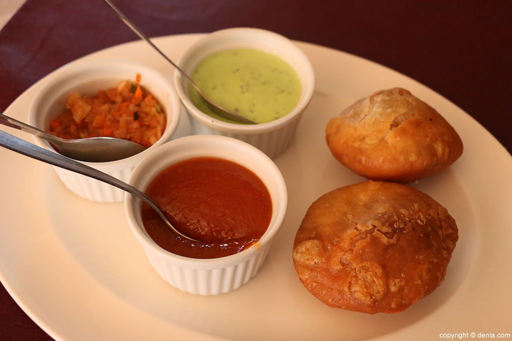 Variedad de salsas The Everest Nepali & Indian Restaurant