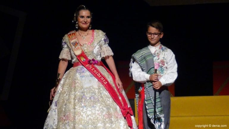 Presentación Falleras Mayores Darrere del Castell 2018 - Pepa y Mark