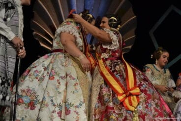 Presentación Falleras Mayores Darrere del Castell 2018 – Imposición de bandas