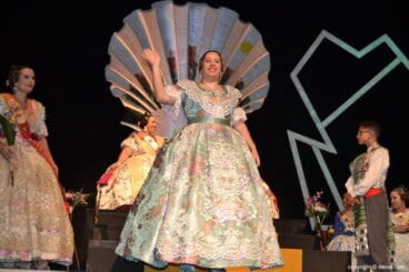 Presentación Falleras Mayores Darrere del Castell 2018 – Falla Alquerieta Gandía