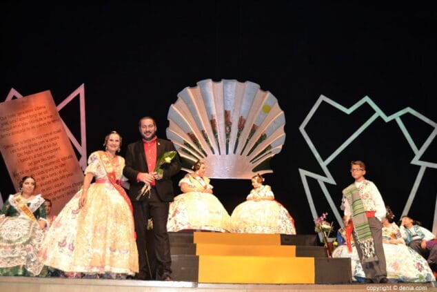 13 presentacion falleras mayores darrere del castell 2018 paco arnau