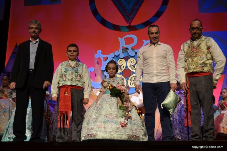 Presentación infantil Les Roques 2018 - Portadores de la banda