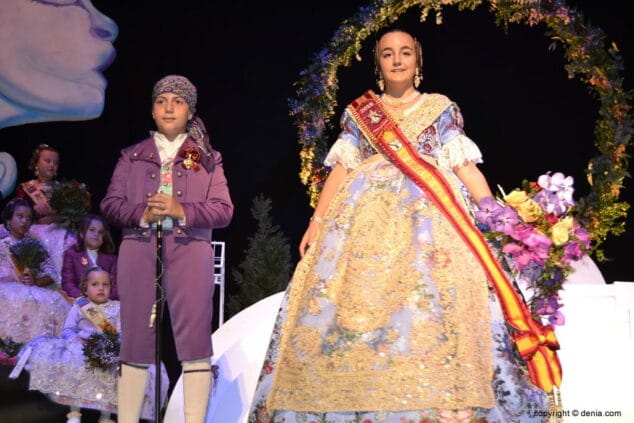 16 presentacion infantil de baix la mar ferran y aitana