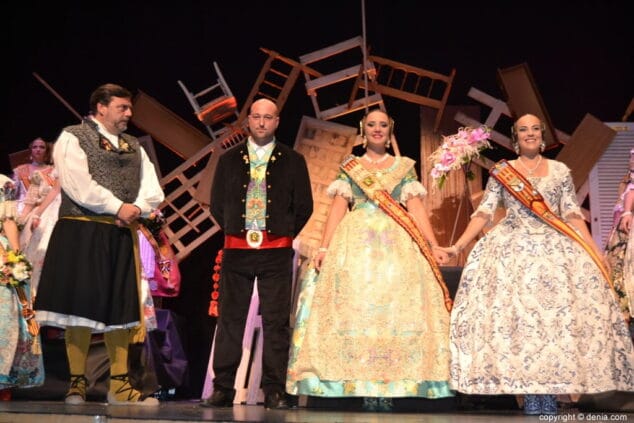 20 presentacion falla diana 2018 con la fallera mayor de denia