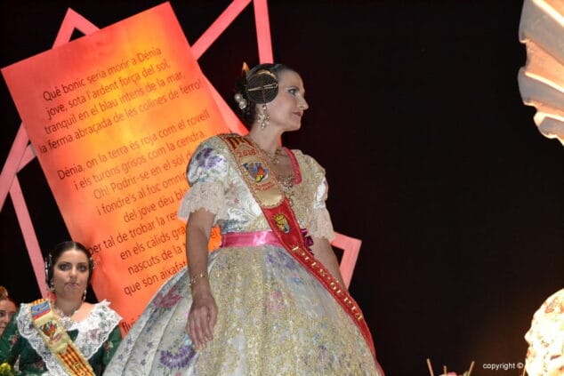 25 presentacion falleras mayores darrere del castell 2018 pepa malonda