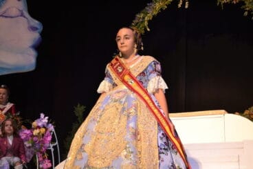 28 presentacion infantil de baix la mar aitana montero