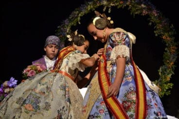 Presentación infantil de Baix la Mar – Aitana y Carla