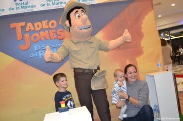 Visita de Tadeo Jones al Centro Comercial Portal de la Marina 2017 – Familia con Tadeo