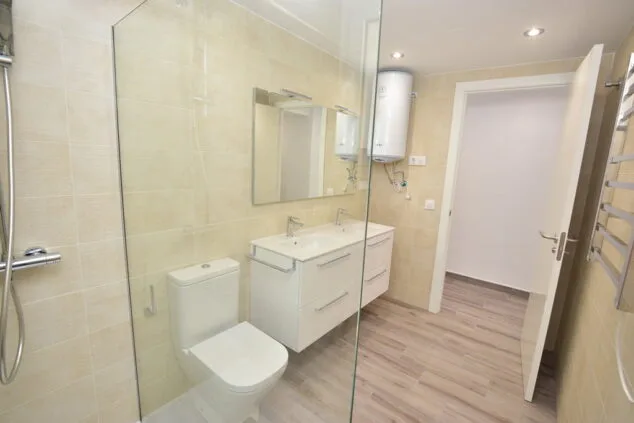 Convierte tu inmueble en la casa de tus sueños gracias a Reformas Integrales Macamon 6 bano reformado de alta calidad macamon