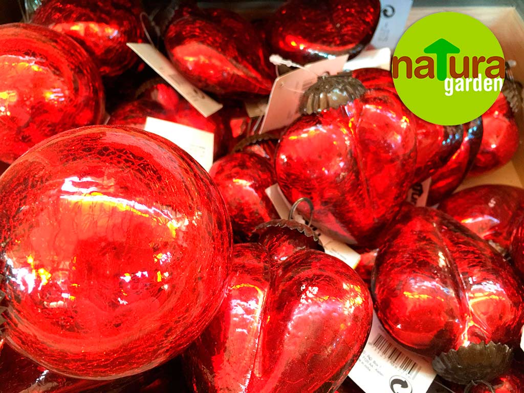 bolas y corazones navidad natura garden