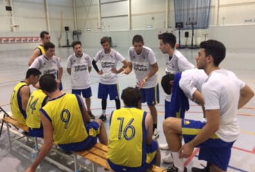 carlos vila durante un tiempo muerto