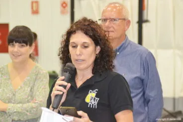 Carmen Cervera dando su discurso