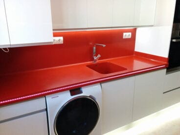 Cocina led Reformas Integrales Macamon