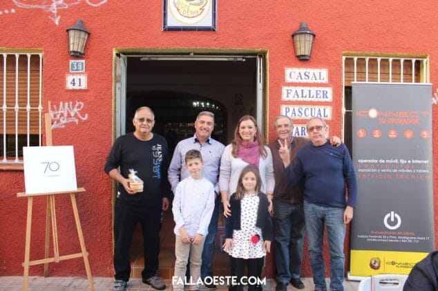 colaboradores en la comida de la falla oeste