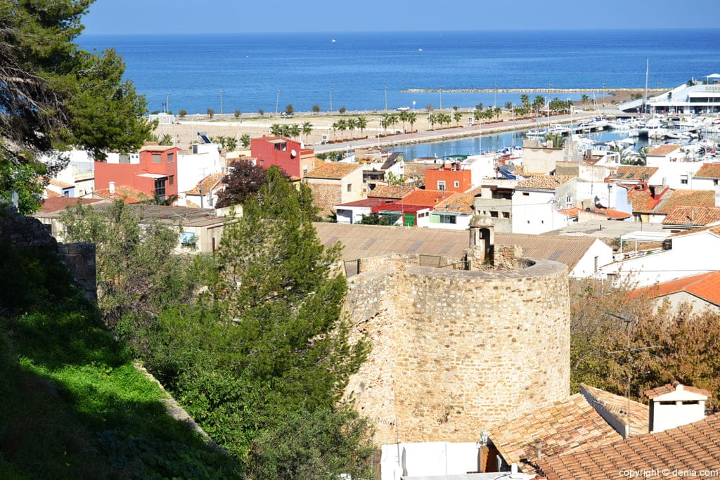 Mesa de debate en torno al Plan General Estructural de Dénia: Paisaje y movilidad 1 denia desde el castillo 1