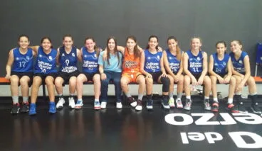 El equipo infantil Femenino en La Alqueria del Básket