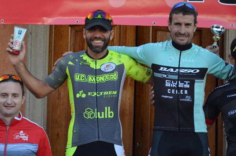 javier almela en el podio de turis