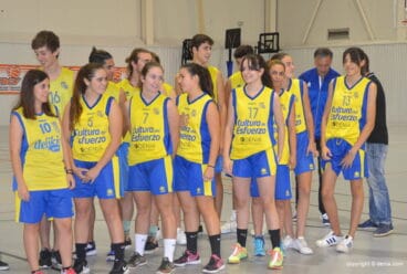 jugadoras del equipo junior del denia basquet